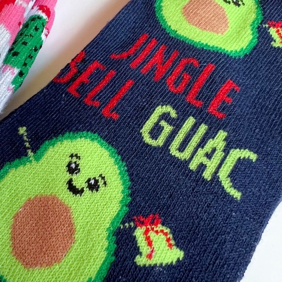 NWT 🌵 Two pairs of novelty holiday crew socks. - Picture 4 of 5